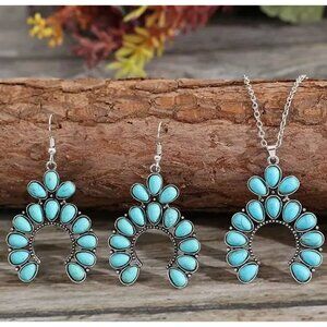 Imitation Turquoise Crescent Moon Earrings & Necklace Set